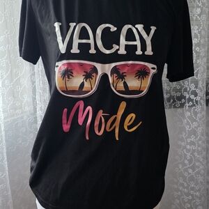Black 'Vacay Mode' T-Shirt